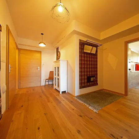 아파트 Waltraud Trinker, 하우스 임 엔슈탈