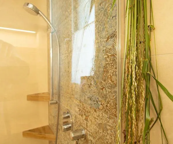 Waltraud Trinker, Apartament *